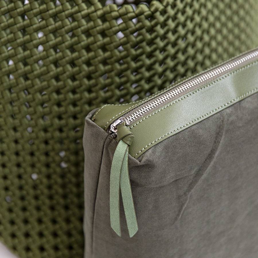 Laura Di Maggio KENDRA – Borsa intrecciata in raso verde Only for today