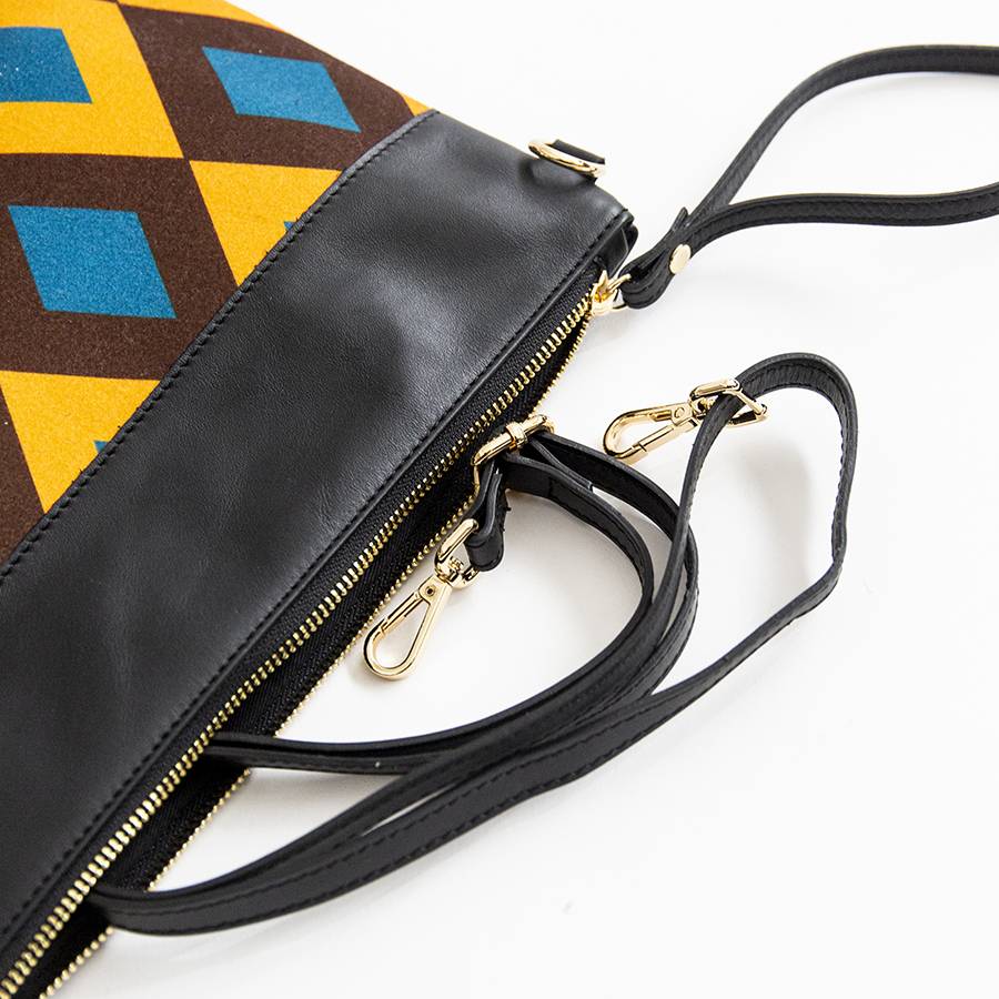 Laura Di Maggio EMILY – busta in pelle e tessuto senape e petrolio Prezzo basso