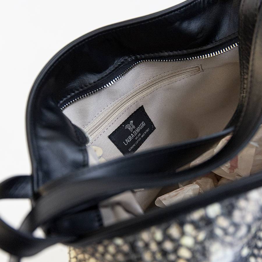 Laura Di Maggio VENICE – Zaino/borsa in pelle e tessuto roccia Acquista Ora