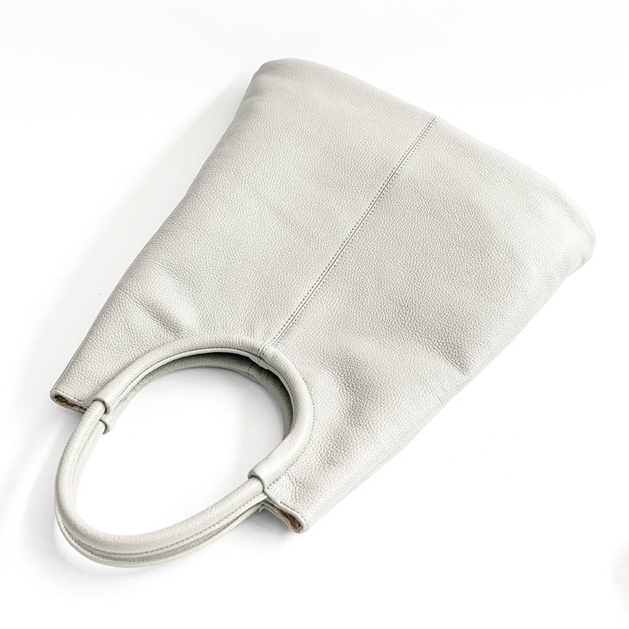 Laura Di Maggio INDIA – Maxi borsa con manico tondo in pelle latte Negozio