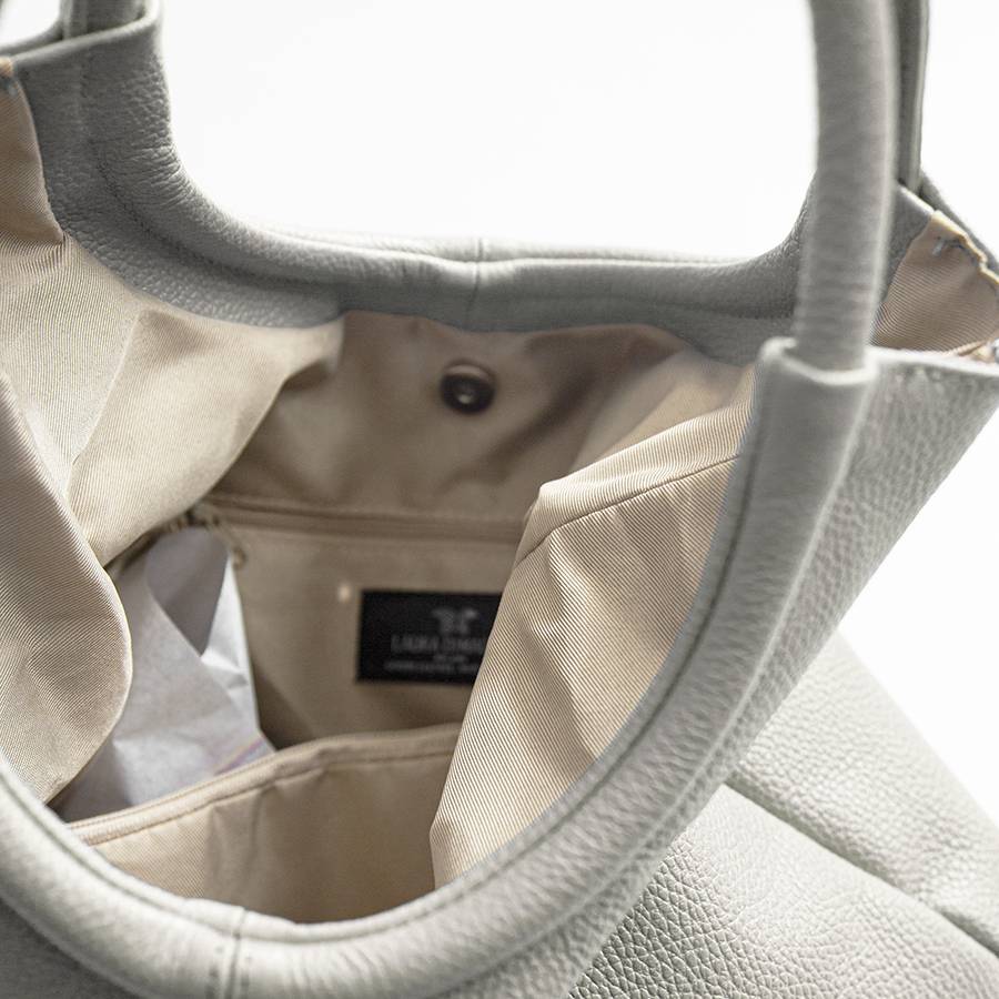Laura Di Maggio INDIA – Maxi borsa con manico tondo in pelle latte Negozio