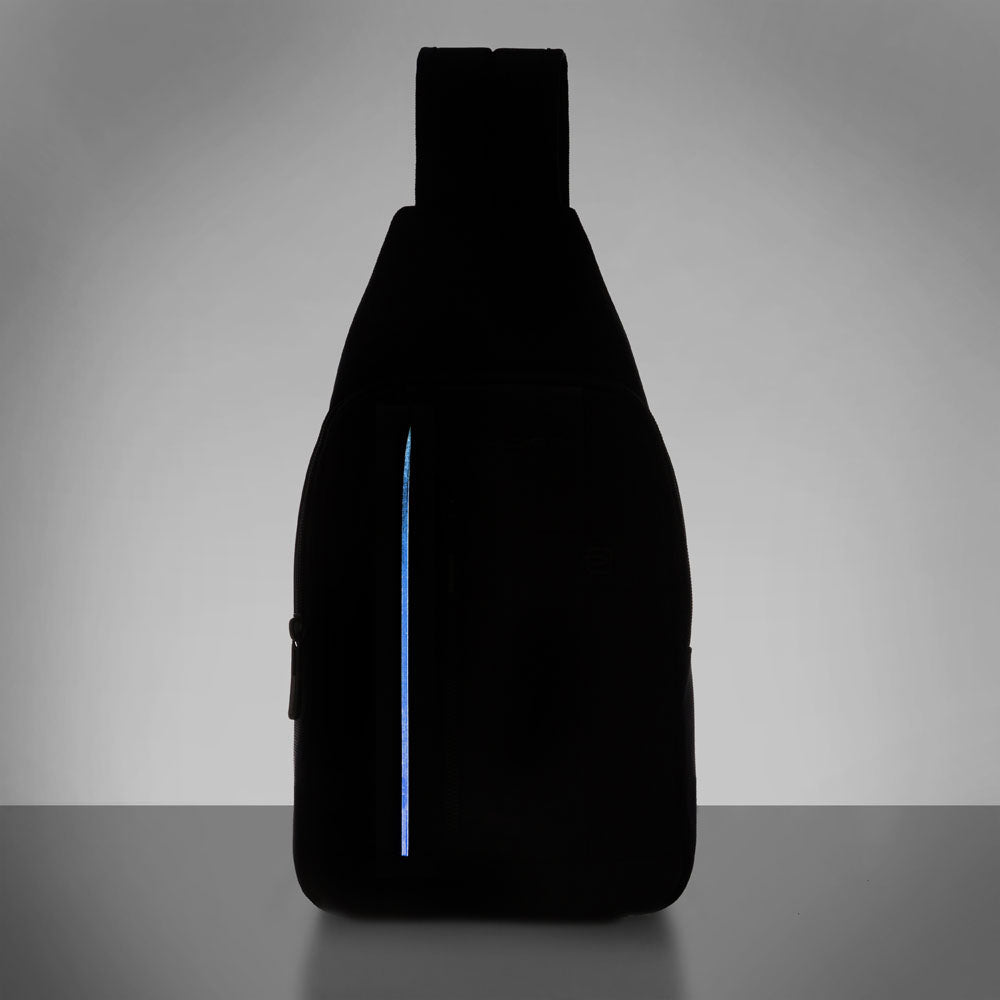 Piquadro Mono sling in recycled fabric with LED light Sconto