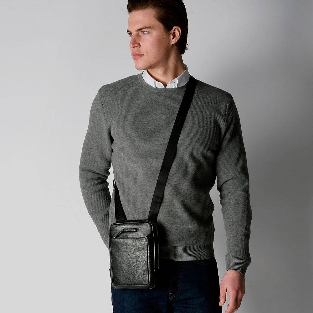 Piquadro Organised pocket cross-body bag Offerta