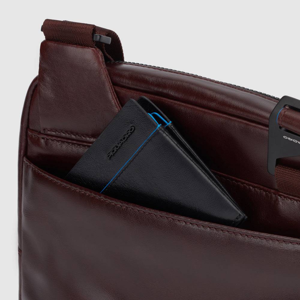 Piquadro iPad® crossbody bag Novità