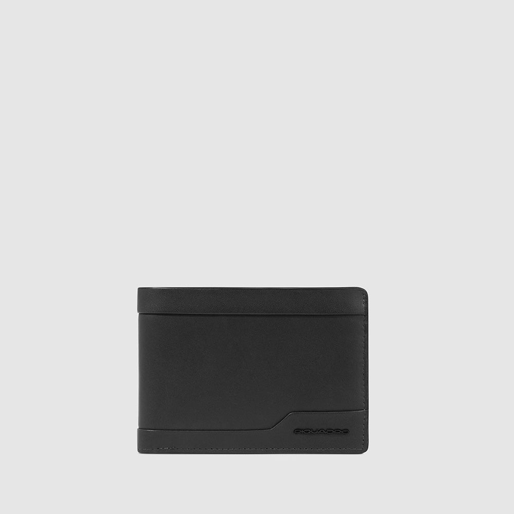 Piquadro Men’s wallet with flip up ID window 2025