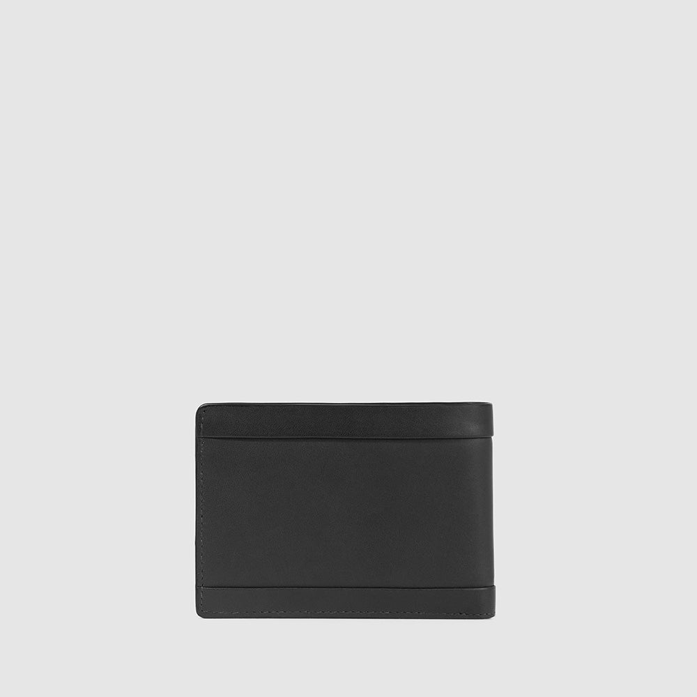 Piquadro Men’s wallet with flip up ID window 2025