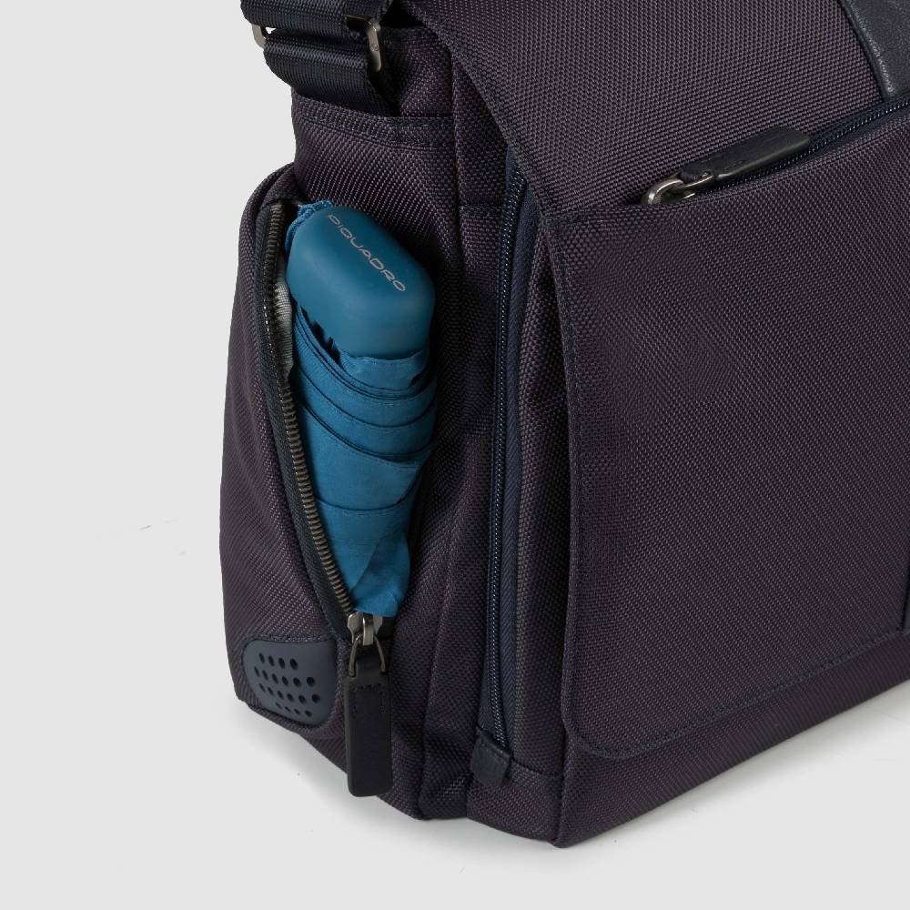 Piquadro 10.5"/9.7" laptop and iPad® messenger bag, Convenienza