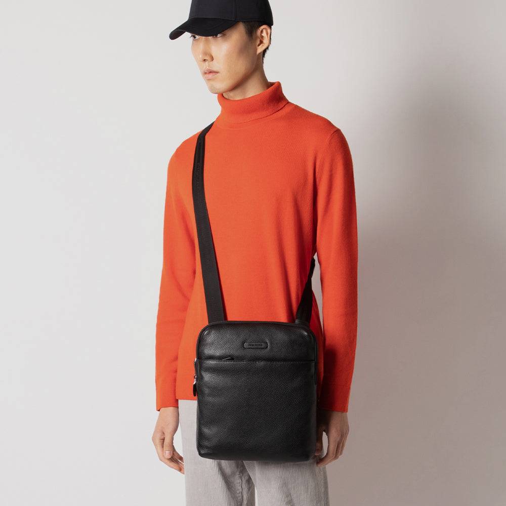 Piquadro Expandable iPad® crossbody bag with front pocket Outlet
