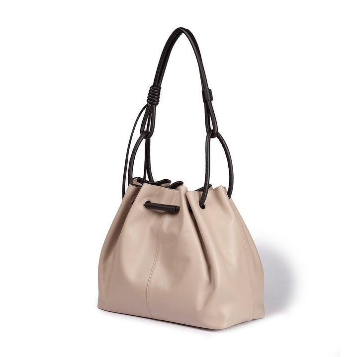 Roberta Gandolfi Gisella Large borsa con doppia portabilità mano o spalla in morbido vitello Comprane uno, ottenene uno gratis