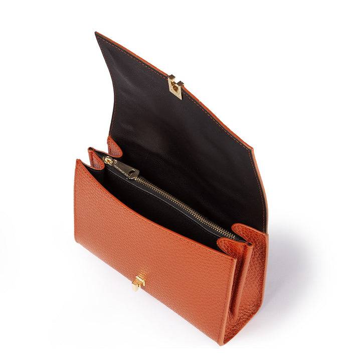 Roberta Gandolfi Elodie compact crossbody borsa in pelle con tramezza interna e tasca esterna con tracolla staccabile e regolabile Acquista Ora