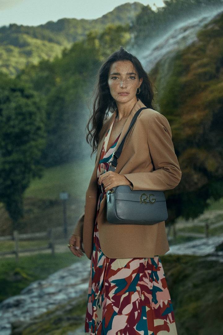 Roberta Gandolfi Dafne camera in pelle con tracolla staccabile Offerta