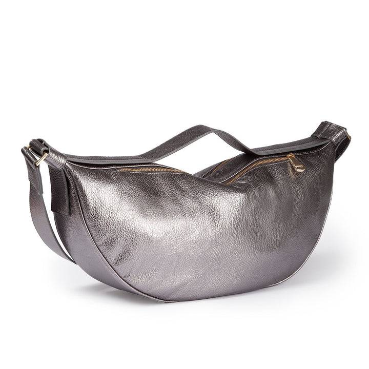 Roberta Gandolfi Micol Banana cross body in vitello martellato metal con tracolla regolabile Offerta Pasqua