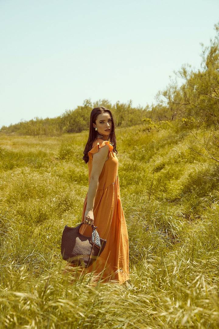 Roberta Gandolfi Beatrice Handbag in raffia con finiture in pelle con dettaglio animalier e tracolla staccabile In Vendita