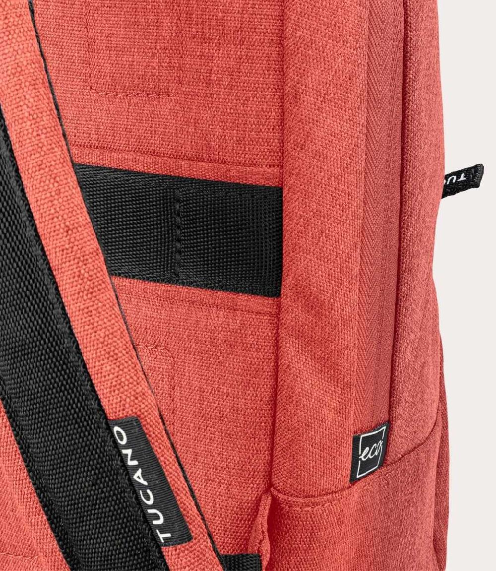 Tucano Zaino in materiale riciclato dalla plastica Ritorno libero