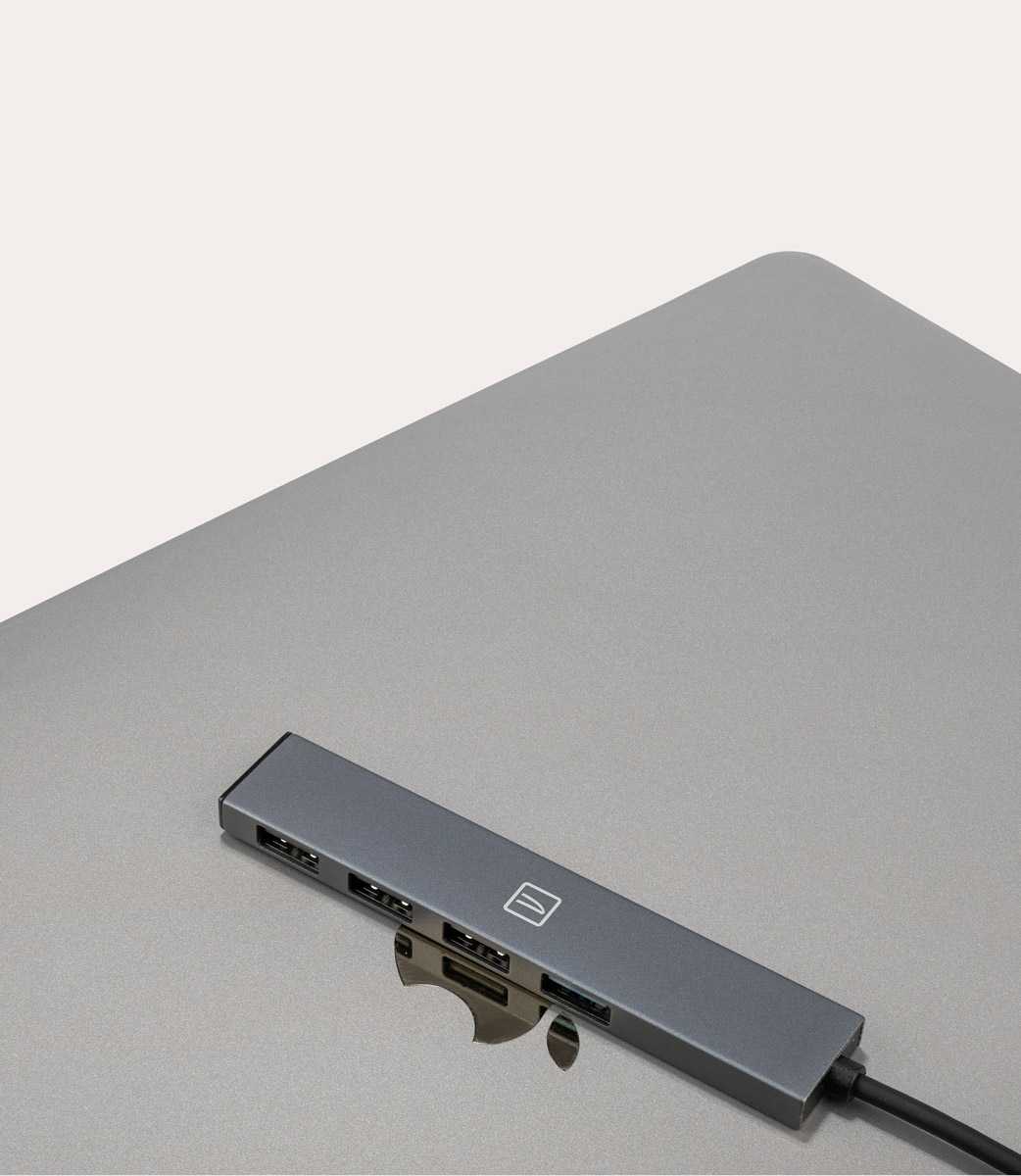 Tucano Hub 4-in-1 USB-A con 1 USB 3.0 + 3 USB 2.0 Qualità