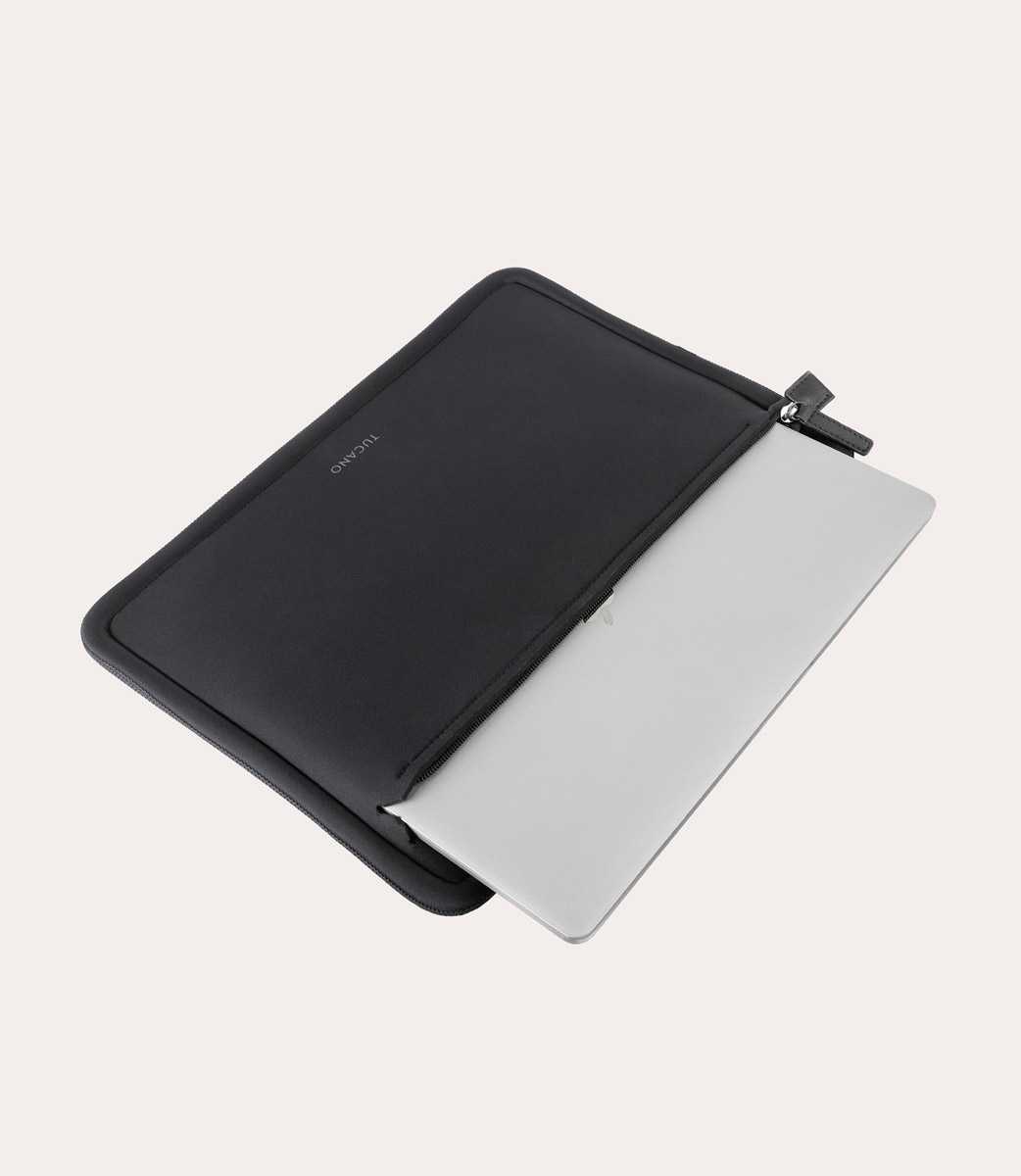 Tucano Second skin per MacBook Air/Pro 13" Italia