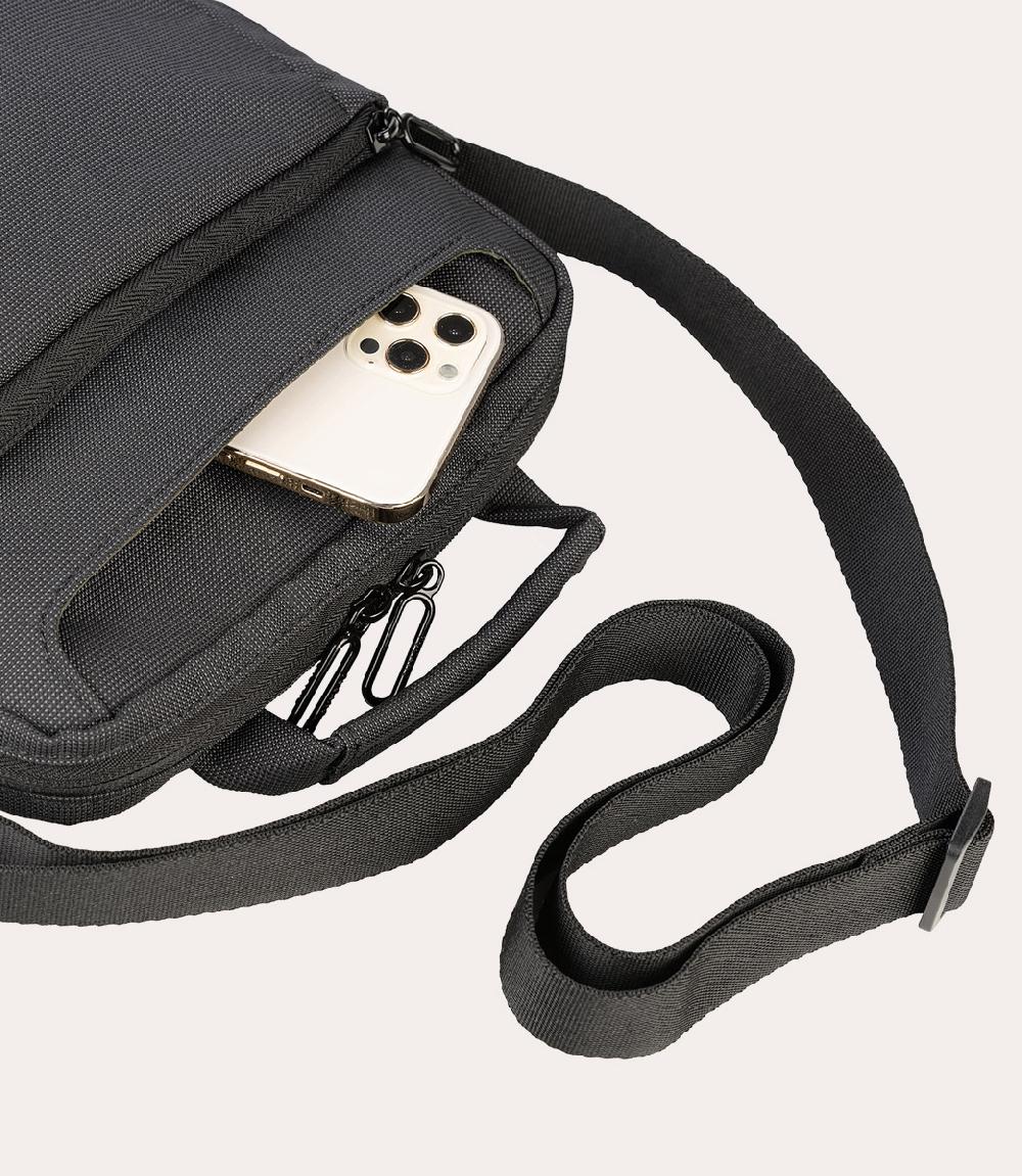 Tucano Borsa a tracolla misura medium Fino al 55% di sconto