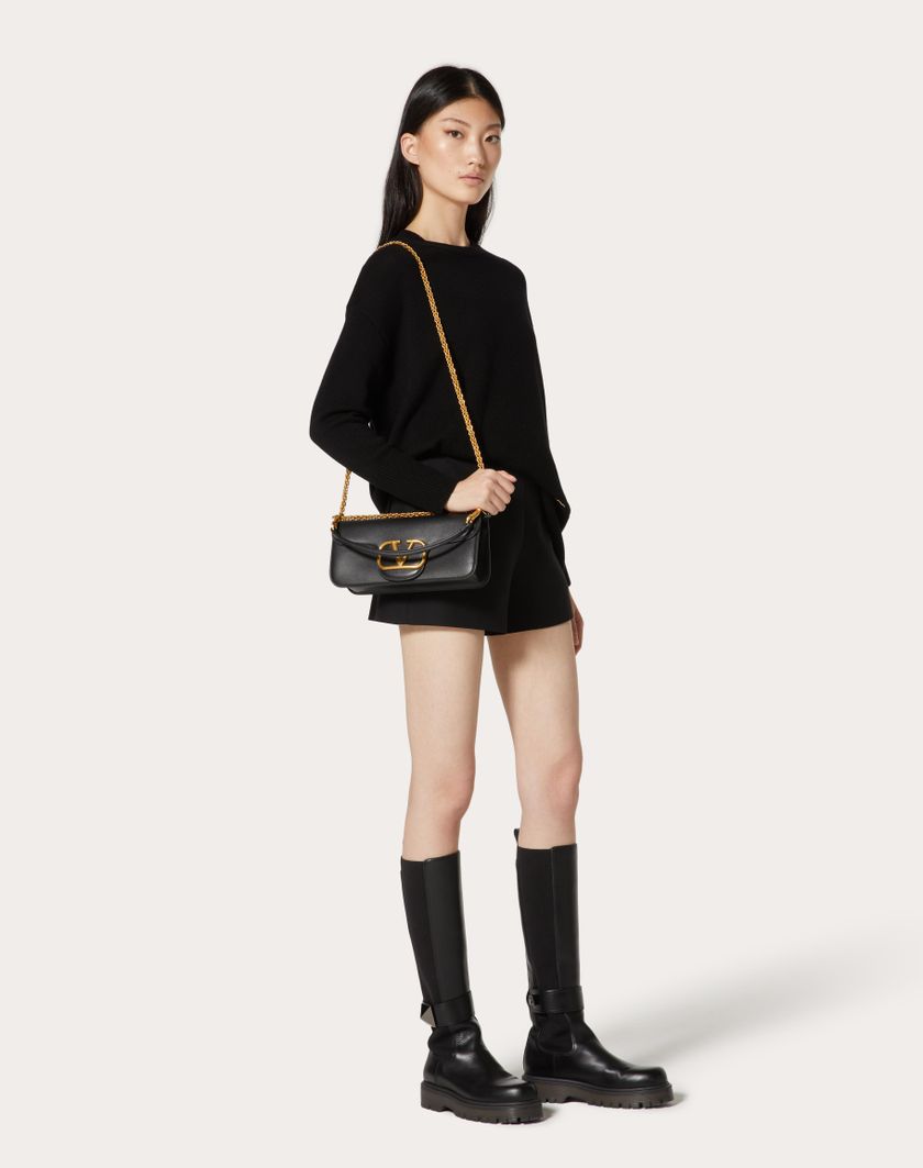 Valentino Handbags Borsa A Spalla Valentino Garavani Locò In Vitello per Donna in Nero | Valentino IT Vendita