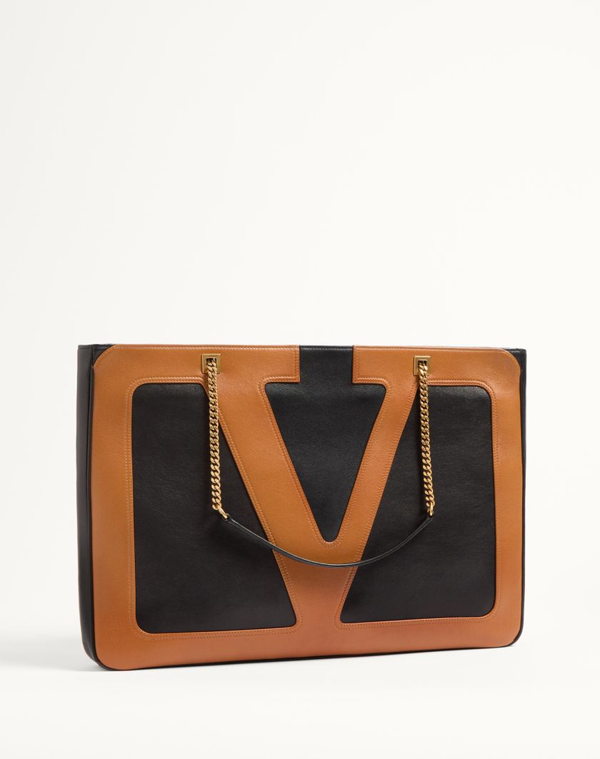 Valentino Handbags Borsa Shopping Grande Valentino Garavani Viva Superstar In Nappa per Uomo in Nero/spezia | Valentino IT In Linea