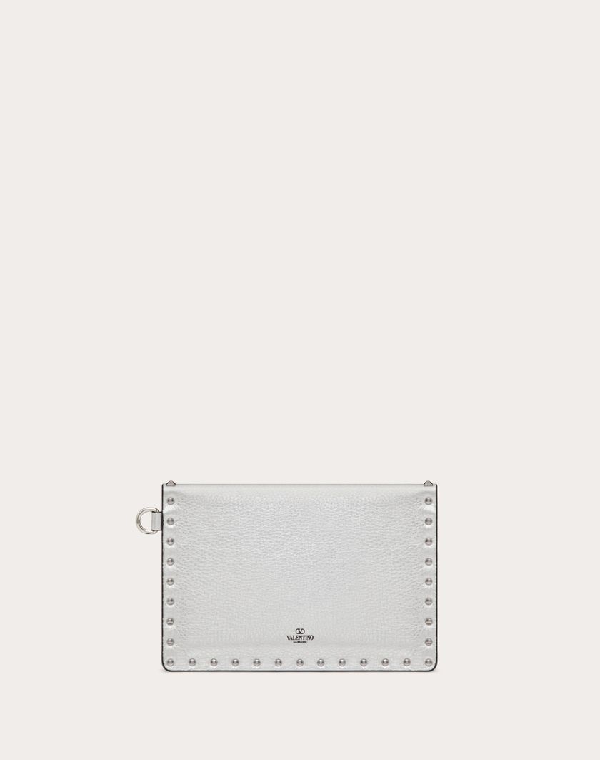 Valentino Handbags Pochette Rockstud In Vitello Granato Metallizzato per Donna in Argento | Valentino IT Promozione Limitata