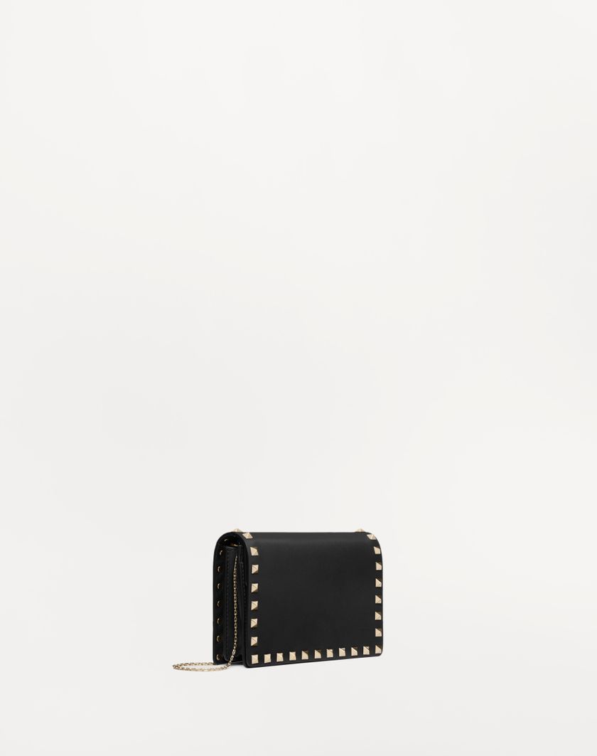 Valentino Handbags Pouch Con Catena Rockstud In Vitello per Donna in Poudre | Valentino IT Convenienza