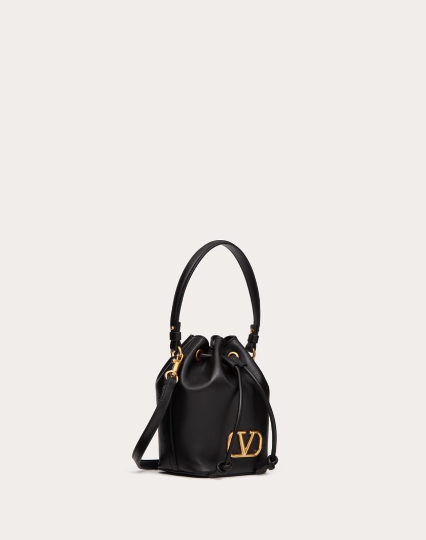 Valentino Handbags Mini Borsa A Secchiello Vlogo Signature In Nappa per Donna in Nero | Valentino IT Novità