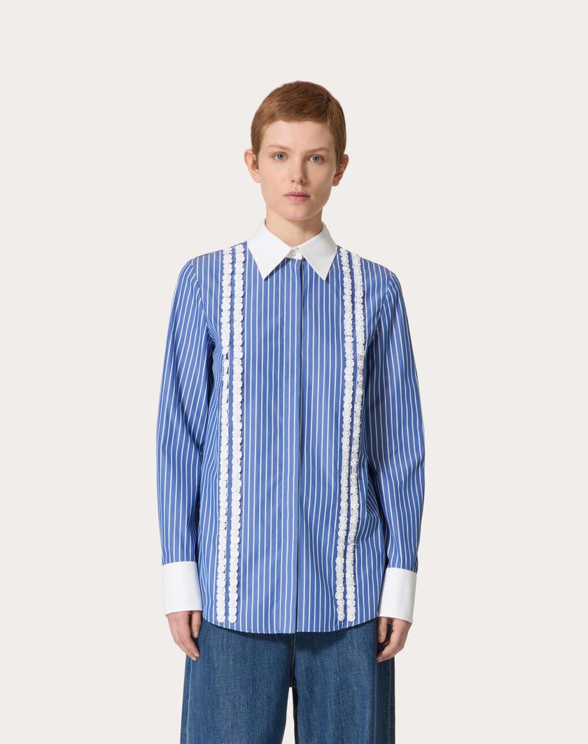 Valentino Handbags Camicia In Popeline Contrails Ricamata per Donna in Light Blue/bianco | Valentino IT Moda