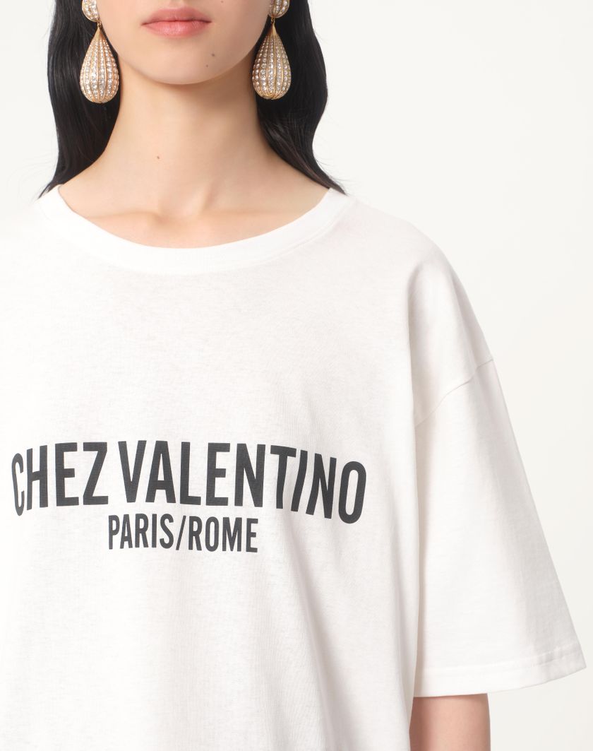 Valentino Handbags T-shirt In Jersey Cotton Con Stampa Chez Valentino per Donna in Avorio | Valentino IT Rilascio limitato