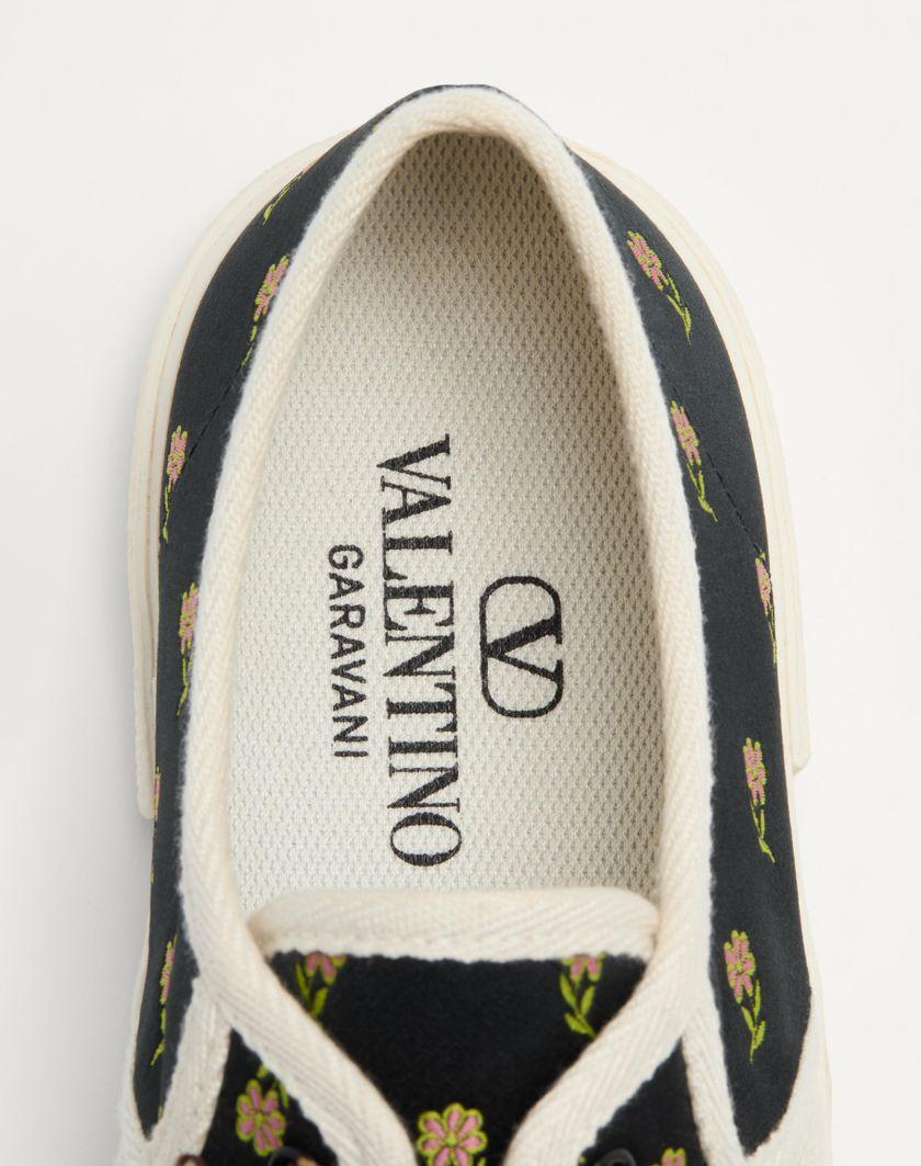 Valentino Handbags Sneaker Bay By Bay In Tessuto Papier Floral per Donna in Multicolor | Valentino IT Offerta esclusiva