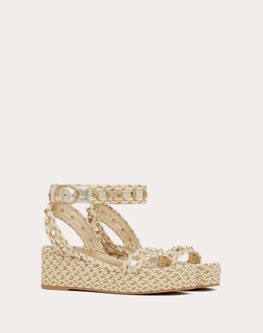 Valentino Handbags Sandalo Flatform Rockstud In Nappa Laminata 45mm per Donna in Naturale/avorio/oro/platino | Valentino IT Solo un giorno rimasto