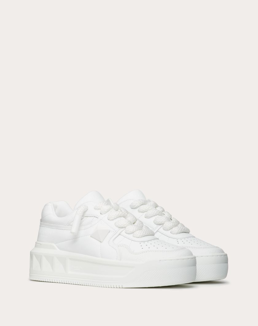 Valentino Handbags Sneaker One Stud Xl In Nappa per Donna in Bianco | Valentino IT Outlet