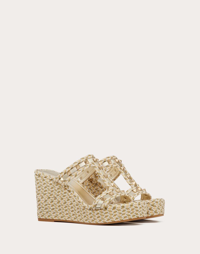 Valentino Handbags Sandalo Zeppa Rockstud In Nappa Laminata 90mm per Donna in Naturale/avorio/oro/platino | Valentino IT Vendite Flash