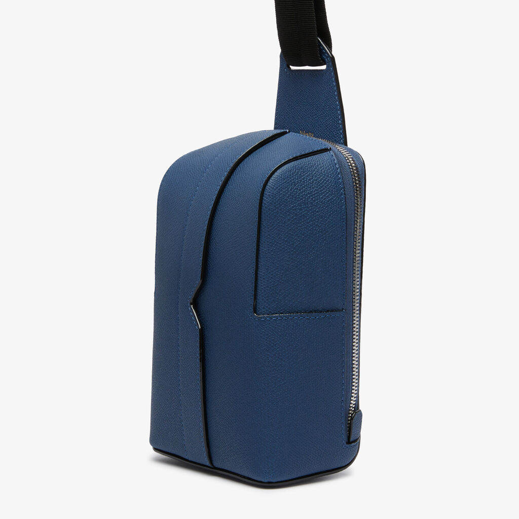 Valextra Zaino monospalla Uomo in Pelle Blu Zaffiro | Valextra V-Line I Più Venduti