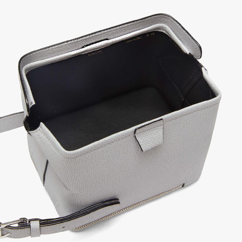 Valextra Borsa rigida a tracolla in Pelle Grigia | Valextra Tric Trac Consegna Veloce
