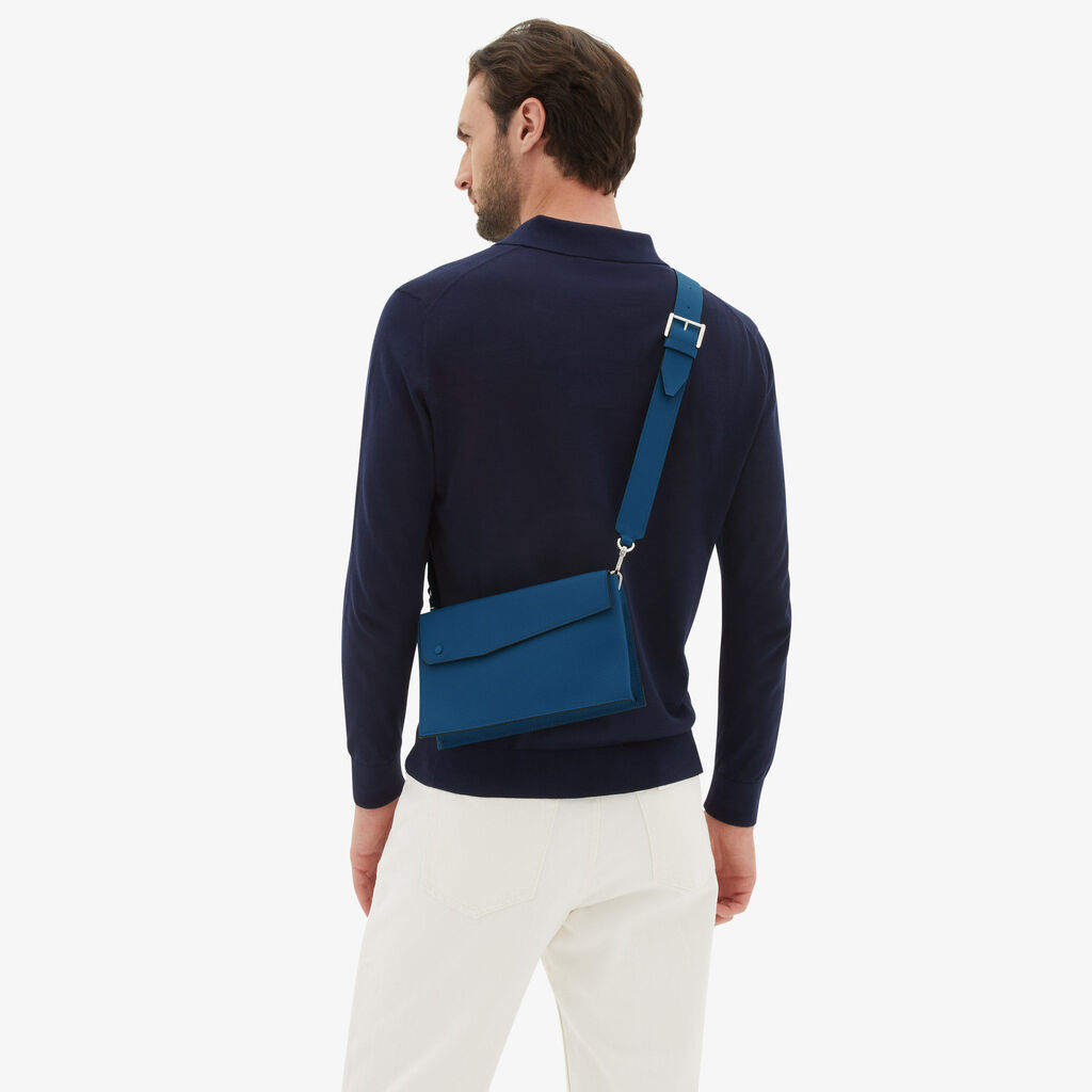 Valextra Borsa a tracolla da Uomo Mini in Pelle Blu | Valextra Pocket Nuova