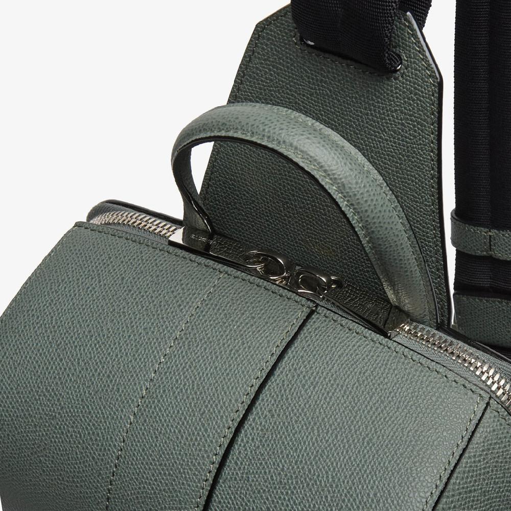 Valextra Zaino da Uomo in Pelle Verde di Lusso | Valextra V-Line Italy