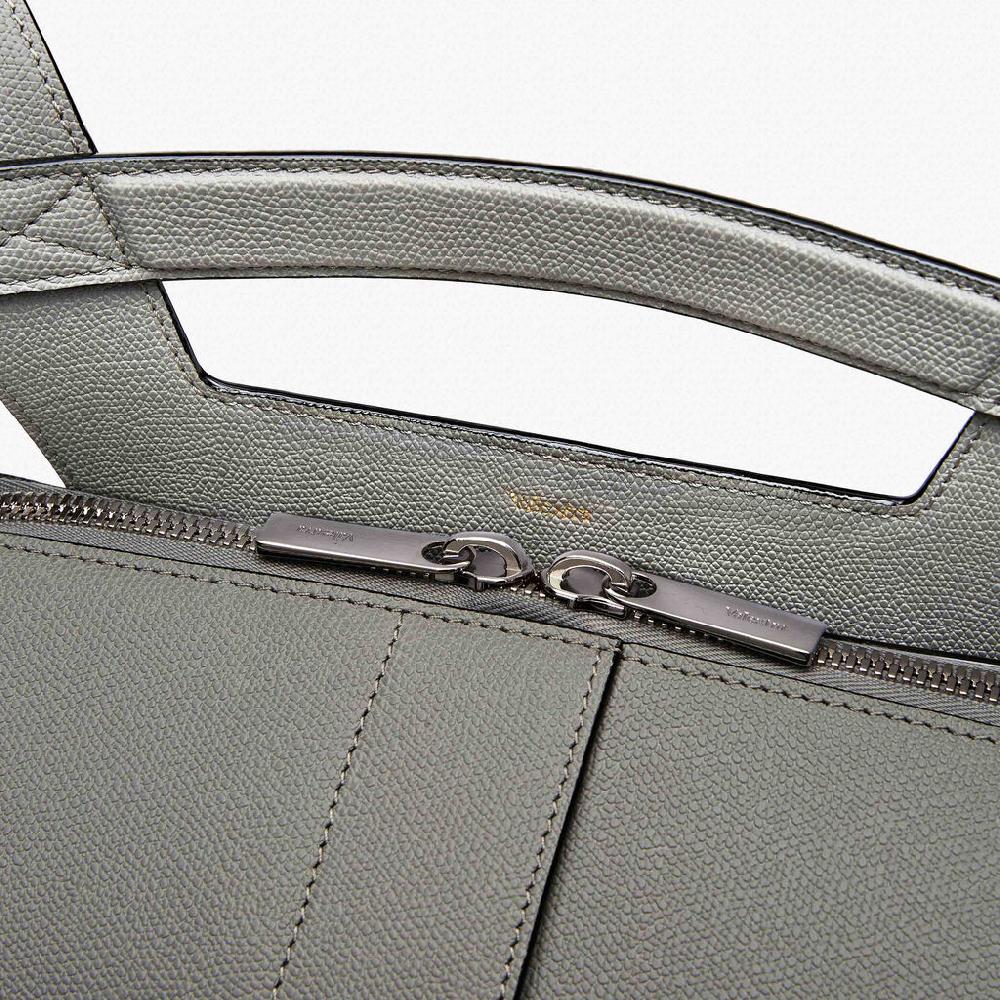 Valextra Zaino da Uomo di Lusso in Pelle rigida Grigia | Valextra V-Line Promozione Limitata
