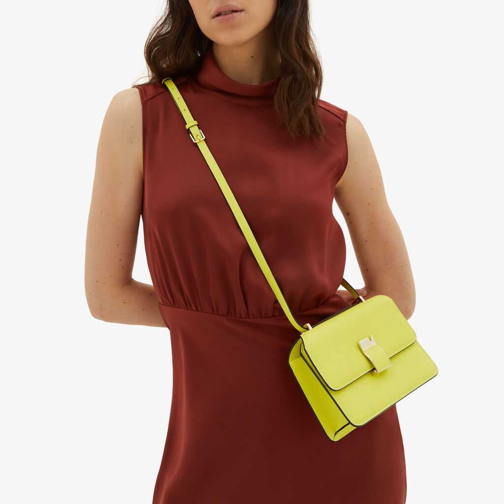 Valextra Borsa a tracolla da Donna in Pelle Gialla di Lusso | Valextra In Linea