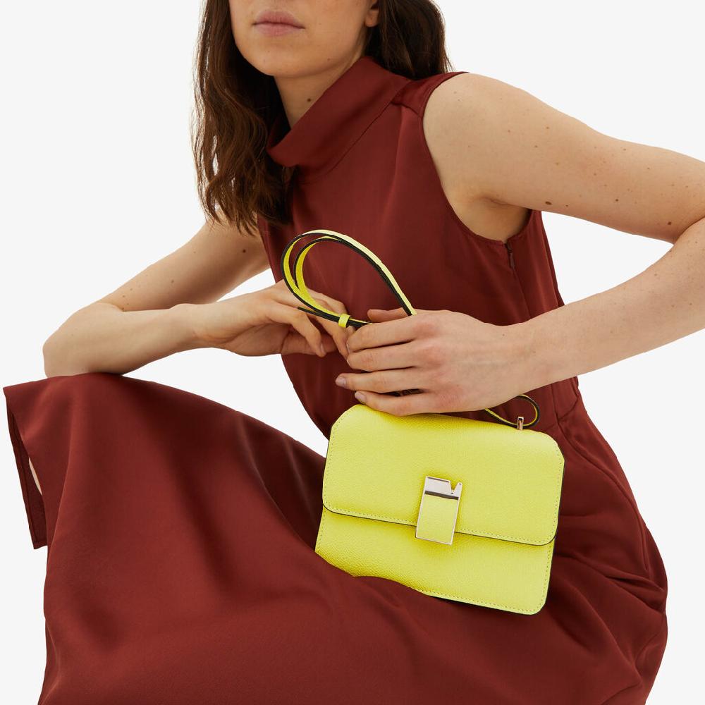 Valextra Borsa a tracolla da Donna in Pelle Gialla di Lusso | Valextra In Linea