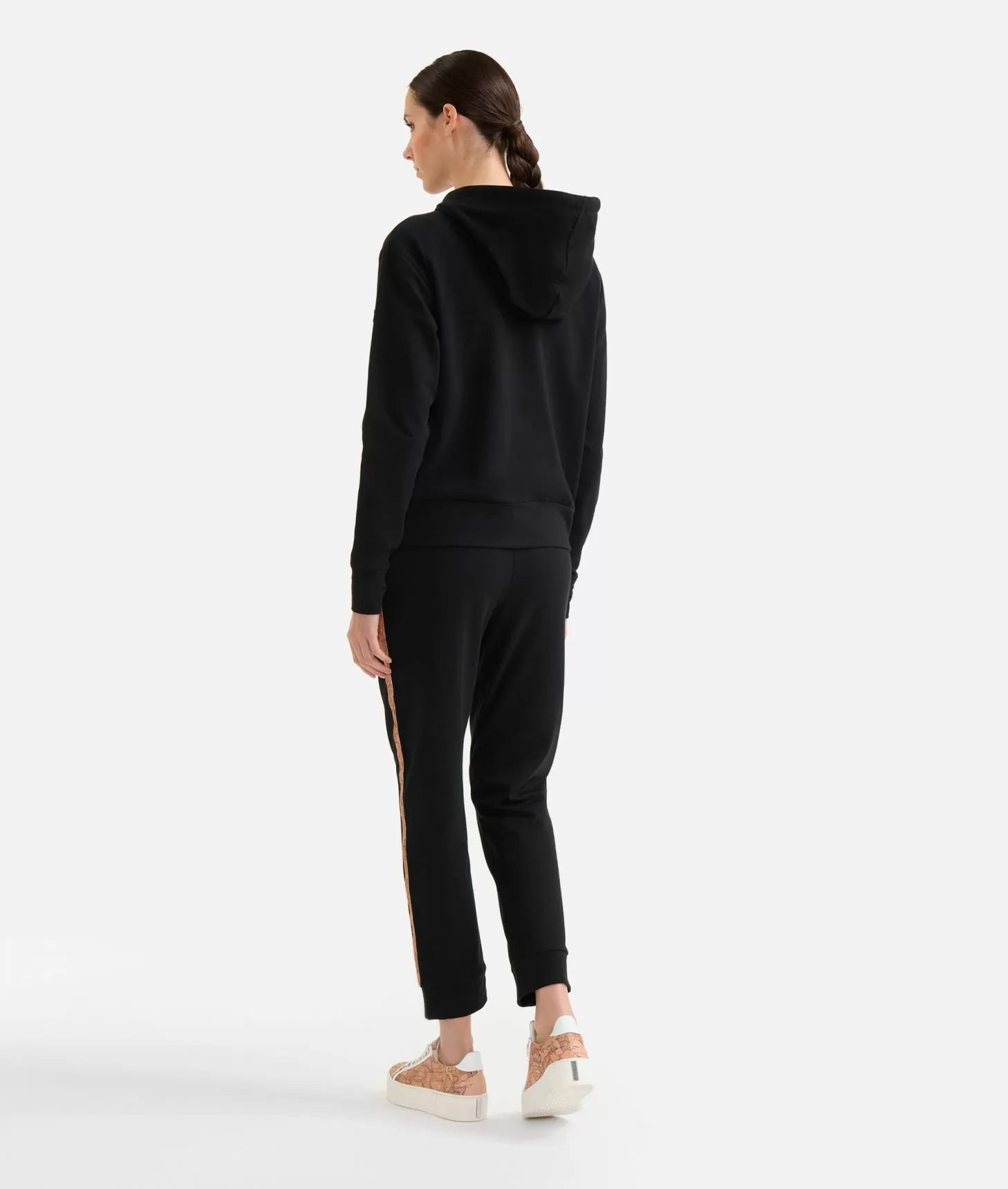 Alviero martini 1a classe Felpa in cotone garzato stretch con patch Donnavventura Nera Fino al 50% di sconto