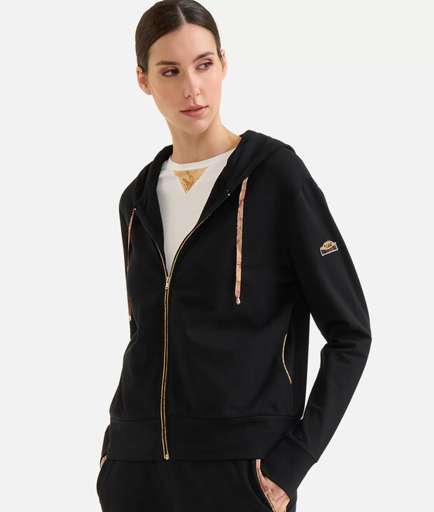 Alviero martini 1a classe Felpa in cotone garzato stretch con patch Donnavventura Nera Fino al 50% di sconto